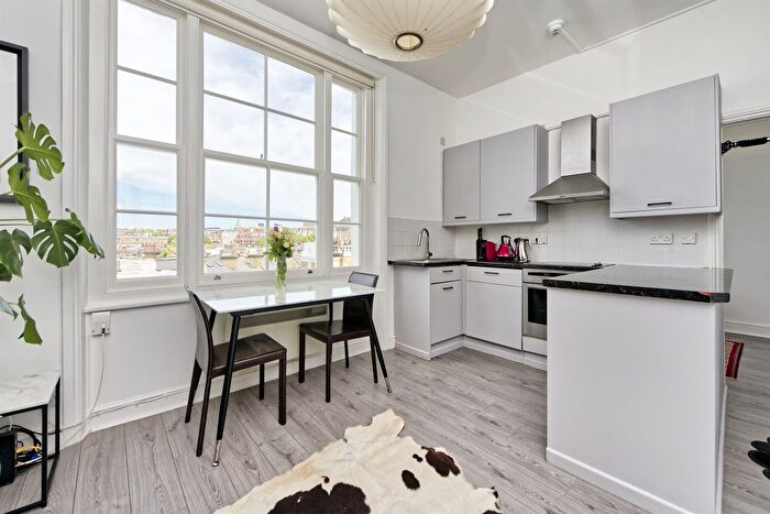 1 Bedroom Flat To Rent In Lexham Gardens, W8