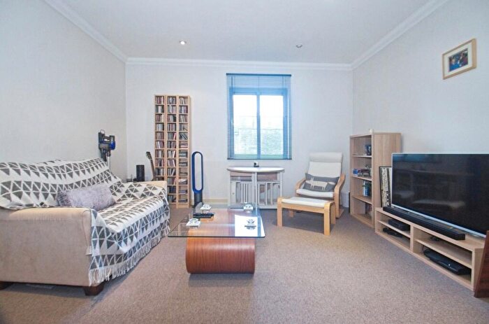 1 Bedroom Flat For Sale In St James Mansions, Mount Stuart Square, Cardiff, South Glamorgan, CF10