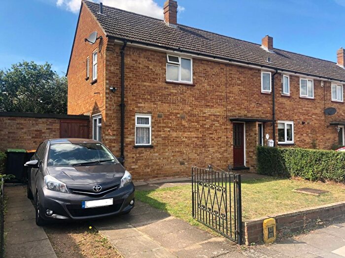 2 Bedroom Property To Rent In Lovell Road, Bedford, MK42