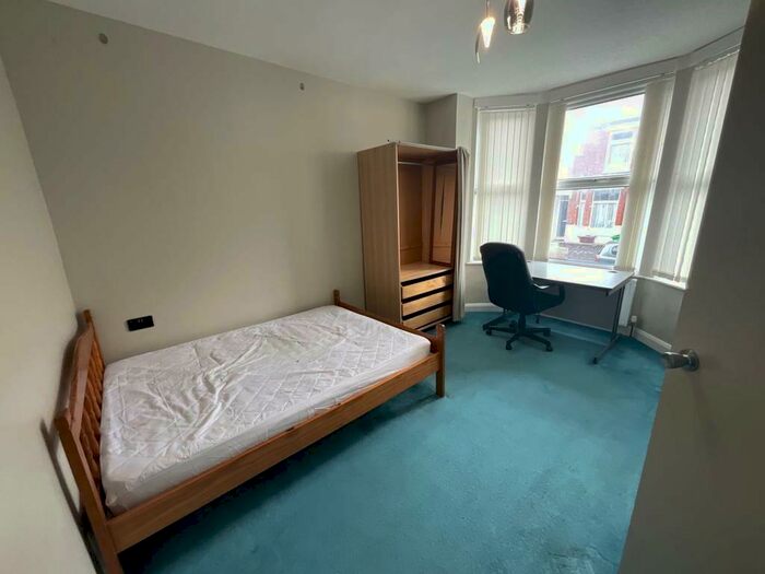 5 Bedroom Terraced House To Rent In Rothesay Avenue, Nottingham, Nottinghamshire, NG7