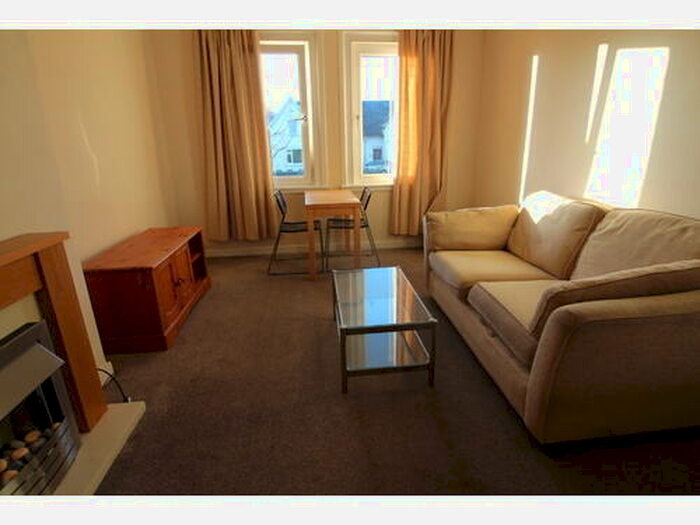 2 Bedroom Flat To Rent In Stenhouse Road, Edinburgh, EH11