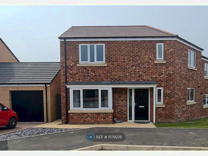 3 Bedroom Semi-Detached House To Rent In Pocklington Way, Houghton-Le-Spring, DH5