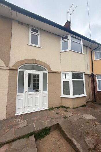 3 Bedroom Terraced House To Rent In Turkey Street, Enfield, EN1