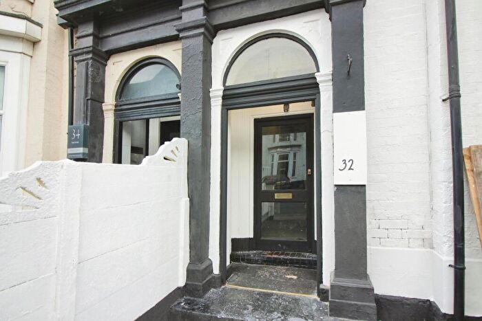 2 Bedroom Flat To Rent In Bold Street, Southport, PR9