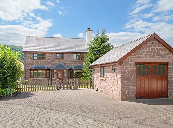 5 Bedroom Detached House For Sale In Yew Tree Close, Whitchurch, HR9