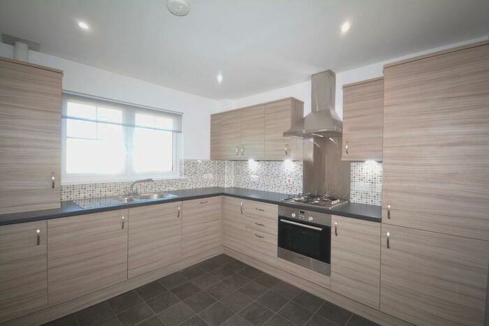 2 Bedroom Flat To Rent In Oakwood Place, Inverness, Highland, IV2