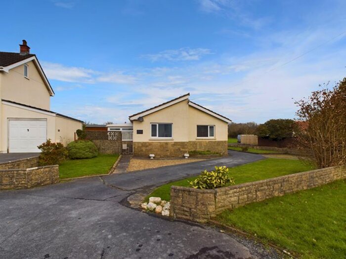 3 Bedroom Detached Bungalow To Rent In Abergwili Road, Carmarthen, SA31