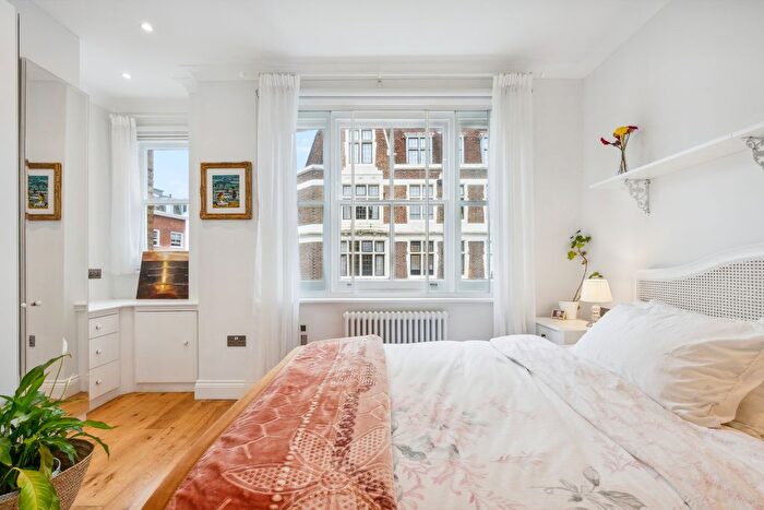1 Bedroom Flat To Rent In Marylebone Street, Marylebone, W1G