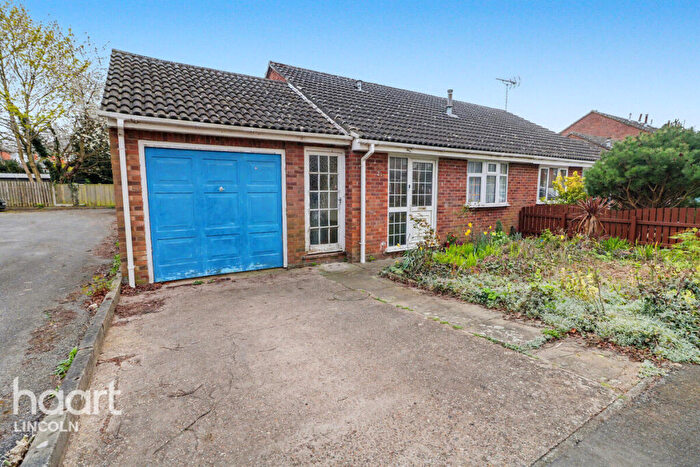 2 Bedroom Bungalow For Sale In Neile Close, Lincoln, LN2