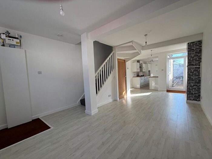 2 Bedroom Property To Rent In Cuthbert Road, Portsmouth, Hampshire, PO1