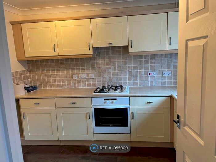 2 Bedroom Terraced House To Rent In Wheelers Lane, Redditch, B97