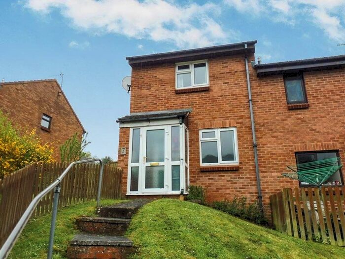 2 Bedroom Property To Rent In Lime Close, Minehead, TA24