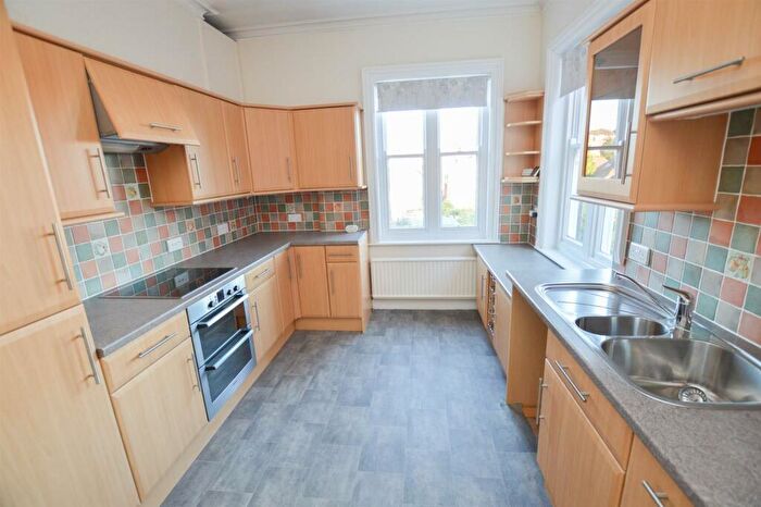 3 Bedroom Maisonette To Rent In Dittons Road, Eastbourne, BN21