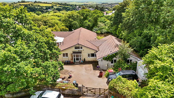 6 Bedroom Detached Bungalow For Sale In Higher Tremar, PL14