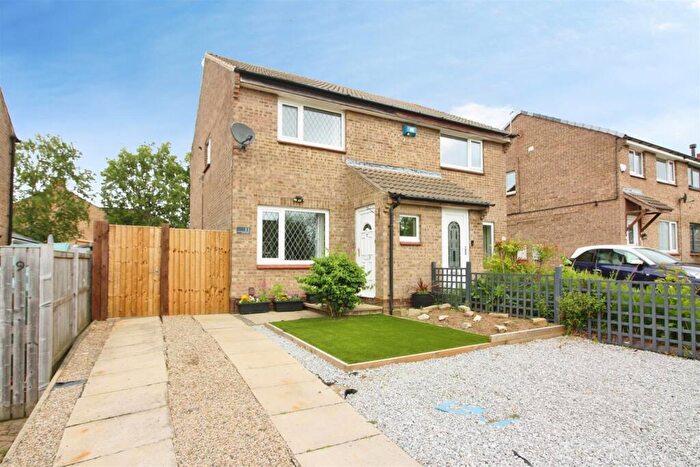 2 Bedroom Semi Detached House For Sale In Acorn Drive, Skeltonwoods, LS14