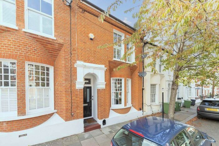 1 Bedroom Flat To Rent In Netherford Road, London, SW4