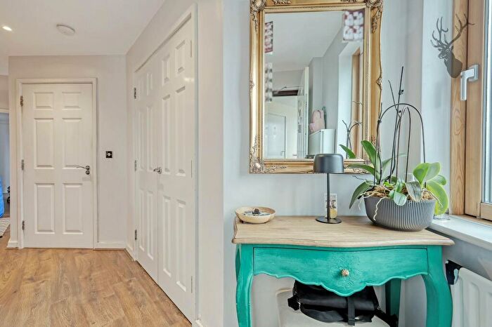 2 Bedroom Apartment To Rent In Heart Of Bow, Pancras Way, Bow, E3