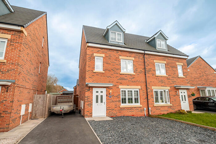 4 Bedroom Semi-Detached House For Sale In Blackfield Gardens, Warton, PR4