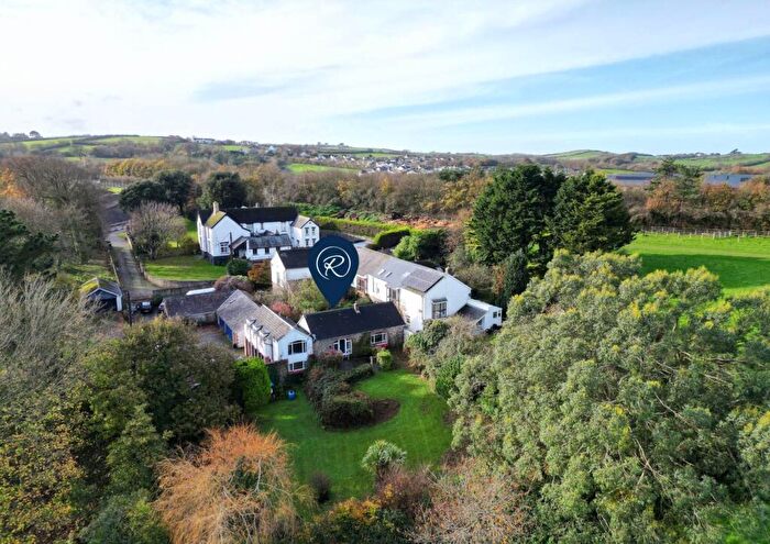 5 Bedroom Barn Conversion For Sale In Lower Winsford Court, Abbotsham Road, EX39