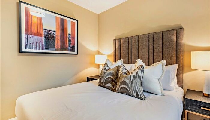 2 Bedroom Flat To Rent In Fulham Road, South Kensington, SW3