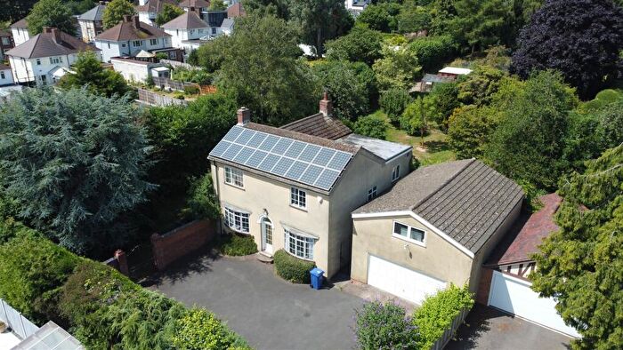 4 Bedroom Detached House For Sale In Fir Grove, Stourbridge, DY8