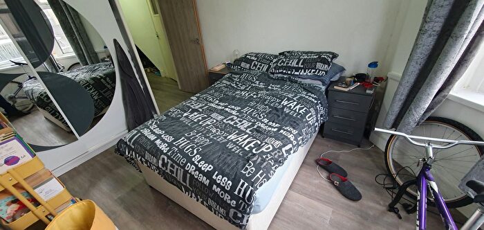 2 Bedroom Flat To Rent In Flat, Tewkesbury Street, CF24