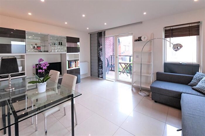 2 Bedroom Flat To Rent In Shearwater Drive, London, NW9