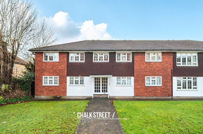 2 Bedroom Flat To Rent In Squirrels Heath Lane, Hornchurch, RM11