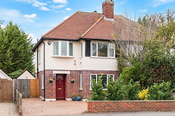 3 Bedroom Semi Detached House For Sale In Stoneleigh Park Road, Stoneleigh, KT19