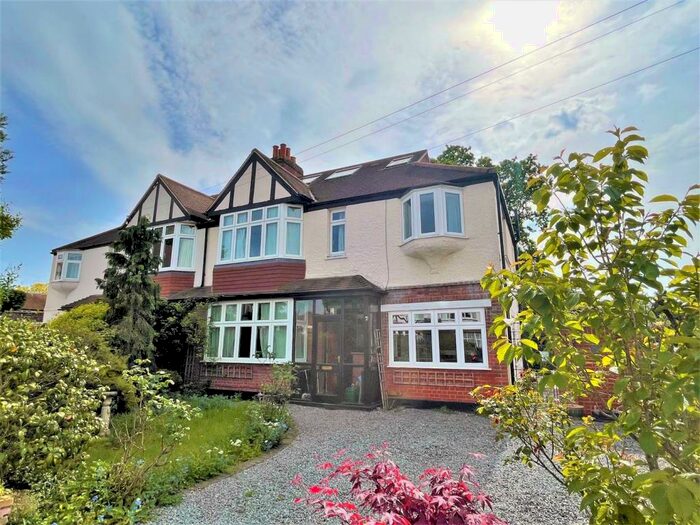 4 Bedroom Semi-Detached House To Rent In Druids Way, Shortlands, Bromley, BR2
