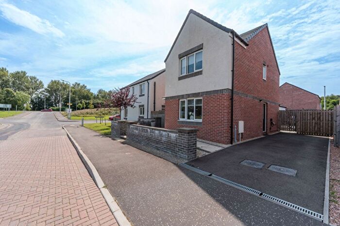 3 Bedroom Detached House For Sale In Rosslyn Avenue, Kirkcaldy, Fife, KY1