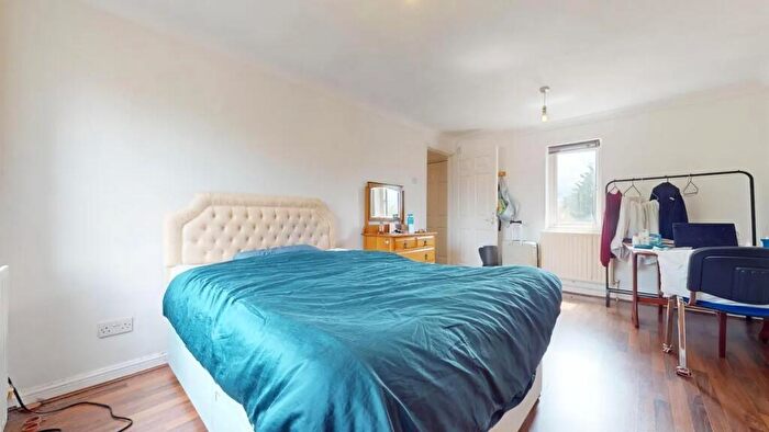 2 Bedroom Flat To Rent In Corporation Street, London, E15