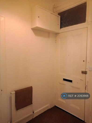1 Bedroom Flat To Rent In Millar Place, Edinburgh, EH10