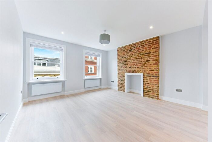 2 Bedroom Flat To Rent In Marylebone High Street, Marylebone, W1U