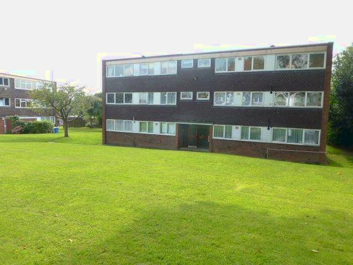 2 Bedroom Flat To Rent In Cedarhurst, Harborne, Birmingham, B32