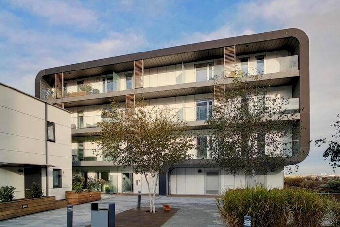 2 Bedroom Apartment To Rent In Love Lane London, SE18