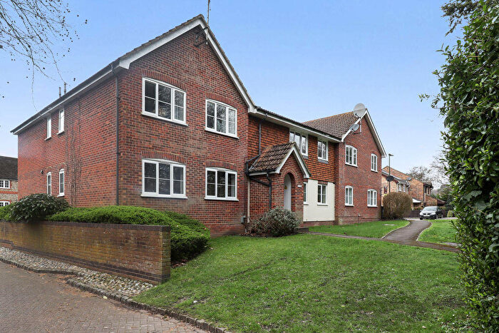 1 Bedroom Apartment For Sale In Laird Court, Bagshot, GU19