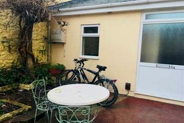 1 Bedroom Maisonette Flat To Rent In Madrepore Road, Torquay, TQ1