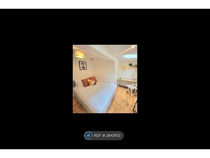 Studio To Rent In Leytonstone, London, E11