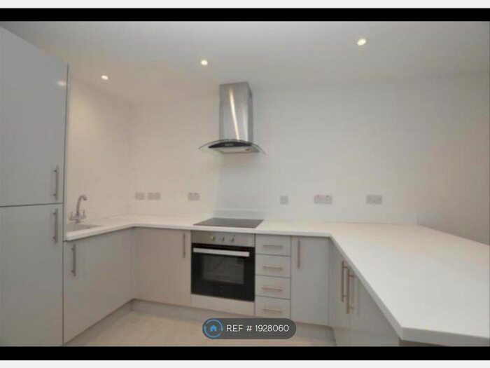 1 Bedroom Flat To Rent In Trinity Place, Stevenage, SG1