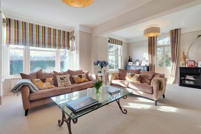 5 Bedroom Detached House For Sale In Frittenden Road, Staplehurst, Tonbridge, Kent, TN12