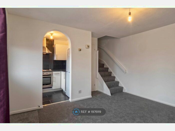 1 Bedroom Terraced House To Rent In The Green, Ashford, TW15