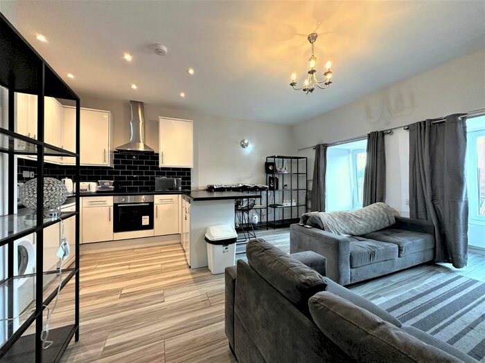 1 Bedroom Flat To Rent In Church Road, Ashford, Surrey, TW15