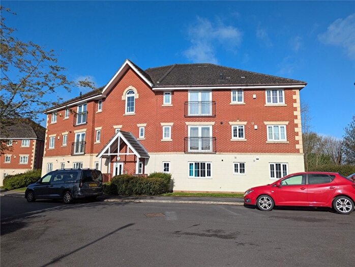 2 Bedroom Flat For Sale In Kyle Close, Sheffield, South Yorkshire, S21