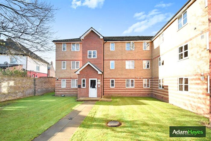 1 Bedroom Apartment To Rent In Lucas Gardens, East Finchley, N2