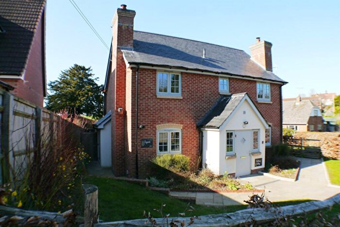 3 Bedroom Semi-Detached House To Rent In Redlynch, SP5