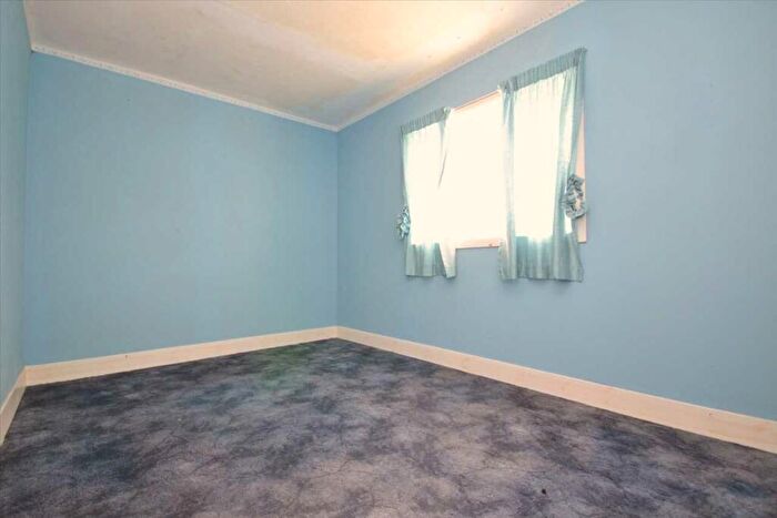 2 Bedroom Bungalow For Sale In Lomond Drive, Newton Mearns, Glasgow, G77