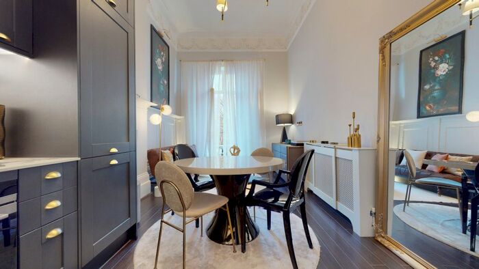 2 Bedroom Flat To Rent In Leinster Gardens, London, W2