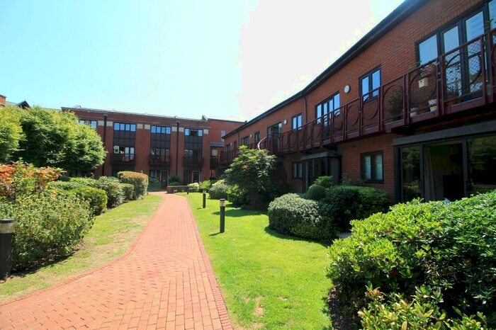 2 Bedroom Apartment To Rent In Kings Court, Cox Street, St Paul's Square, B3