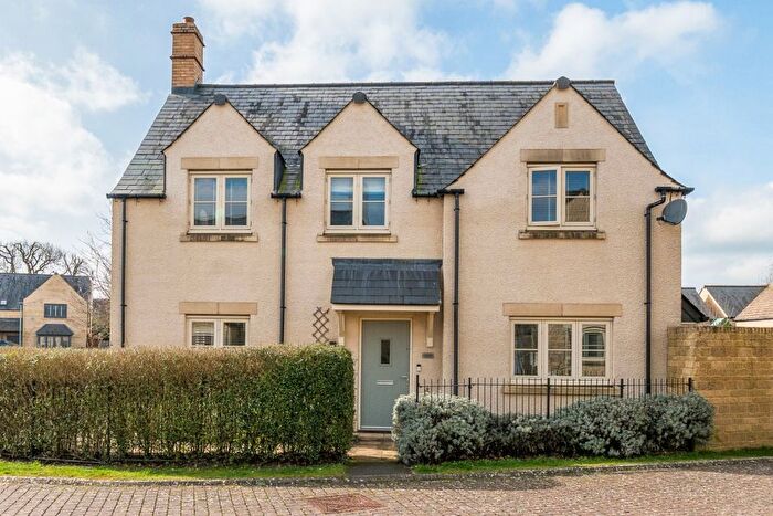 4 Bedroom Detached House For Sale In Fairford, Cirencester, GL7